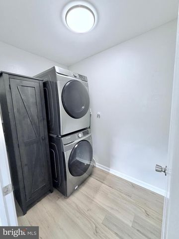 2730 WOODMONT DR, York, PA 17404