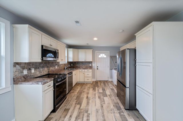 990 Norton Branch Rd, Beechgrove, TN 37018