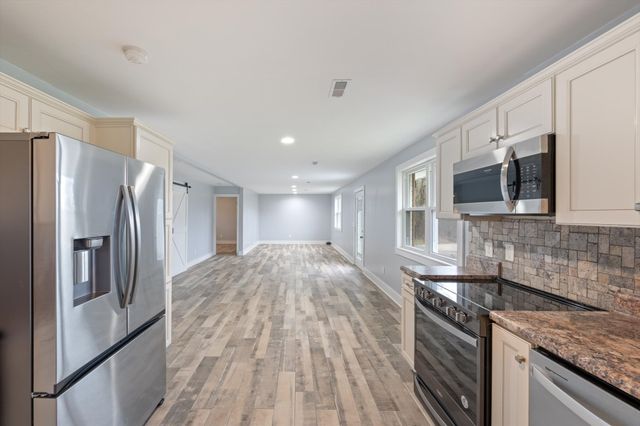 990 Norton Branch Rd, Beechgrove, TN 37018