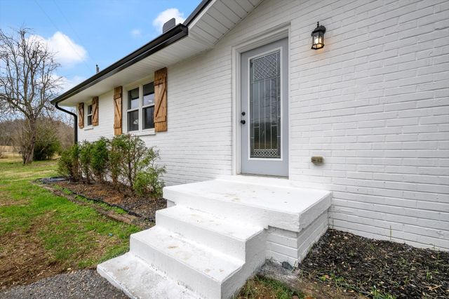 990 Norton Branch Rd, Beechgrove, TN 37018