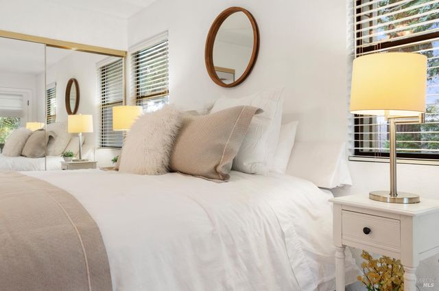 3202 Villa Ln, Napa, CA 94558