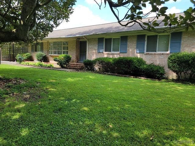 8241 Virginia Ave, West Point, VA 23181