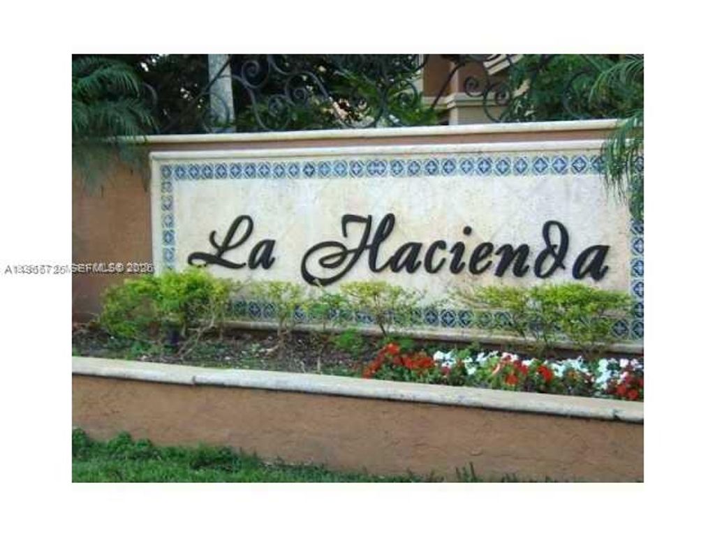 18330 NW 68th Ave A, Hialeah, FL 33015