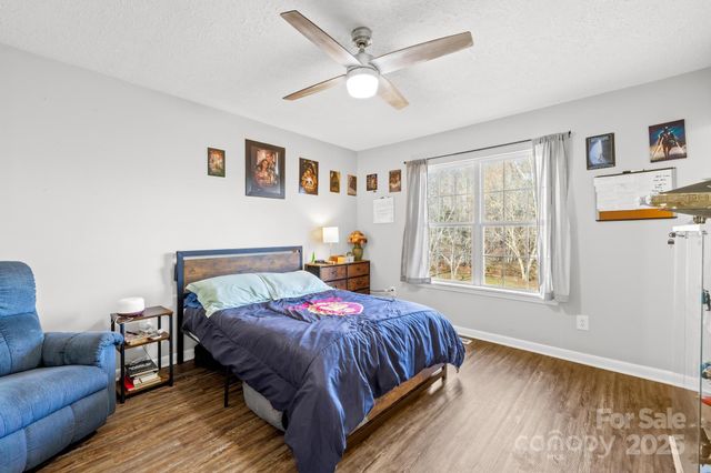 104 Single Oak Drive, Troutman, NC 28166