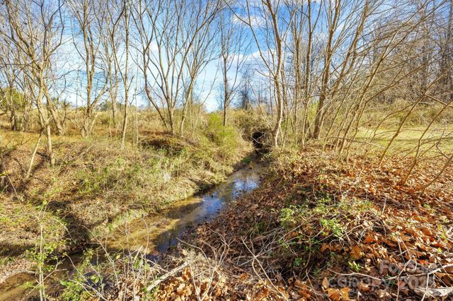 104 Single Oak Drive, Troutman, NC 28166