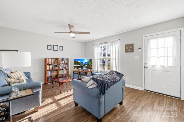 104 Single Oak Drive, Troutman, NC 28166