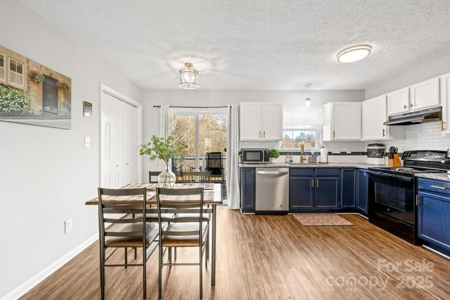 104 Single Oak Drive, Troutman, NC 28166