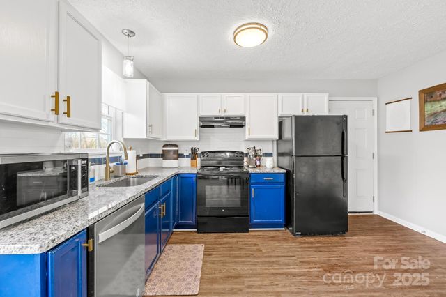 104 Single Oak Drive, Troutman, NC 28166