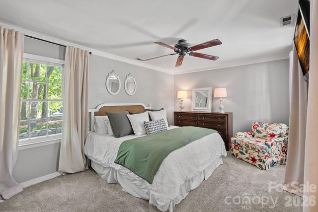 817 Bent Wood Court, Matthews, NC 28105