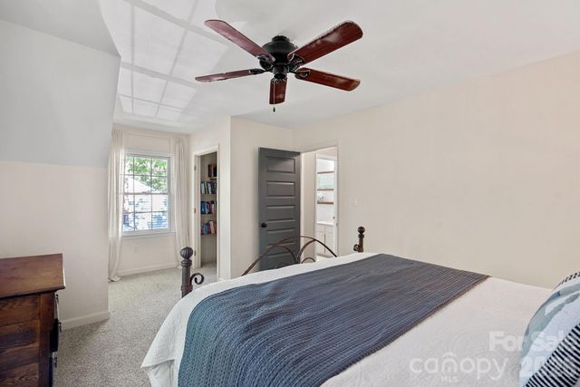 817 Bent Wood Court, Matthews, NC 28105