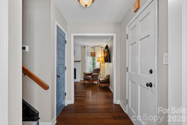 817 Bent Wood Court, Matthews, NC 28105
