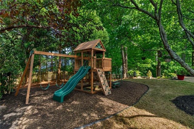 3744 Thunder Way NE, Marietta, GA 30066