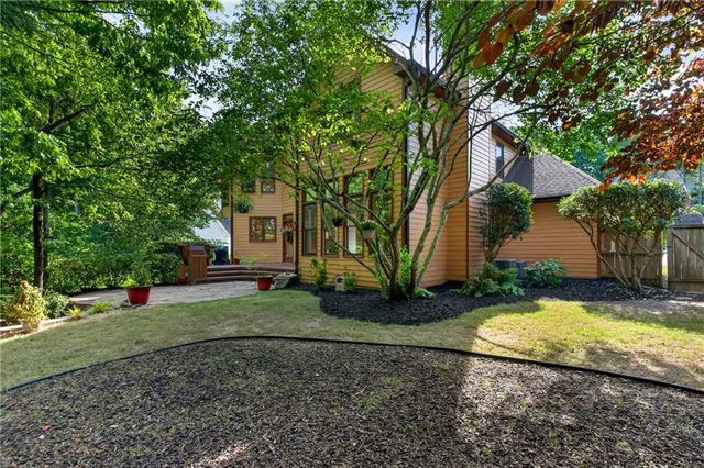 3744 Thunder Way NE, Marietta, GA 30066