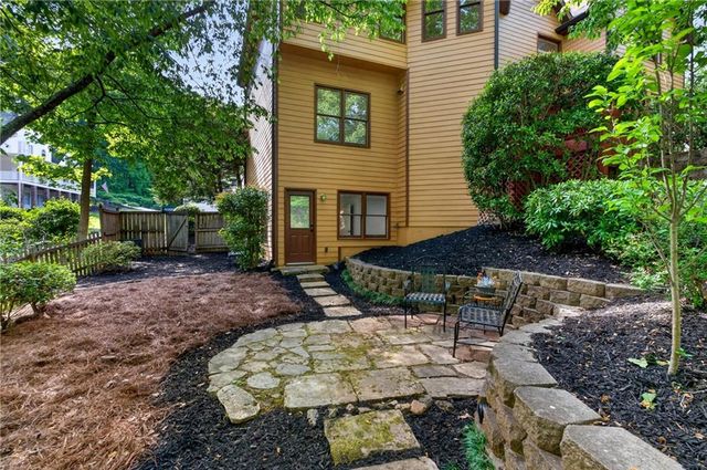 3744 Thunder Way NE, Marietta, GA 30066