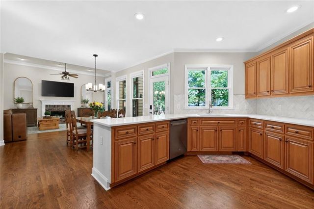 3744 Thunder Way NE, Marietta, GA 30066