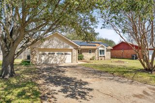 2012 Pebblecreek Drive, Cleburne, TX 76033