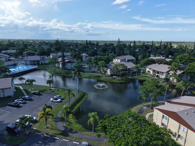 309 Pine Ridge Circle A-1, Greenacres, FL 33463