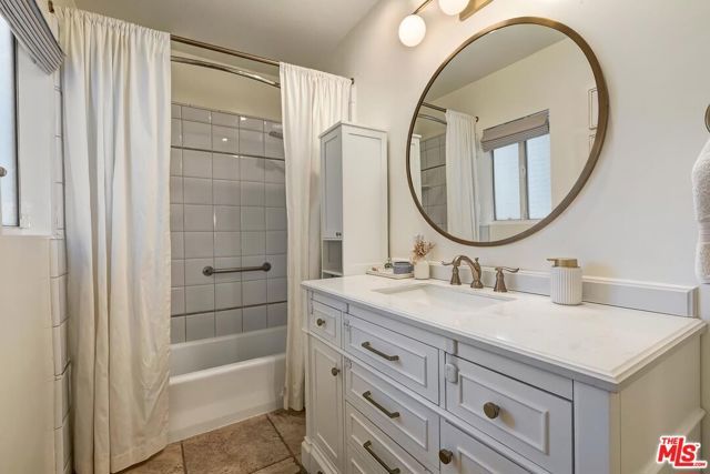 5853 Natick Avenue, Los Angeles, CA 91411