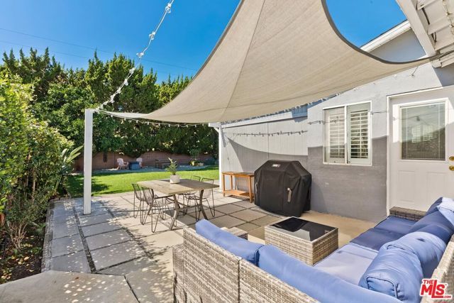 5853 Natick Avenue, Los Angeles, CA 91411