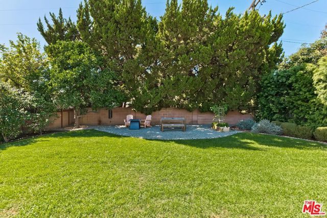5853 Natick Avenue, Los Angeles, CA 91411