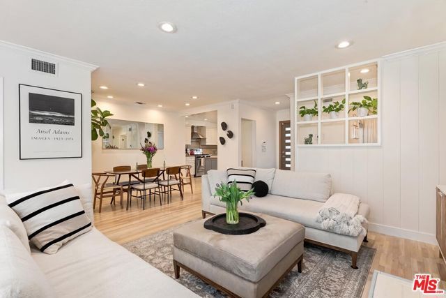 5853 Natick Avenue, Los Angeles, CA 91411