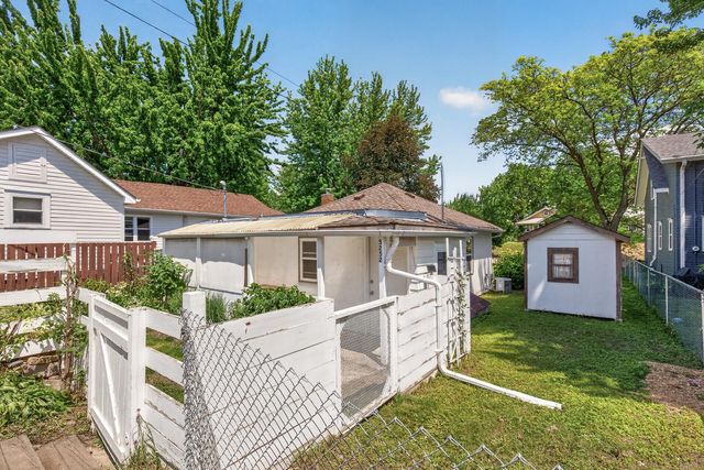 5252 29th Avenue S, Minneapolis, MN 55417