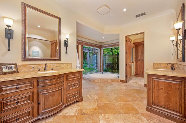 5183 Chelshire Downs Rd, Granite Bay, CA 95746