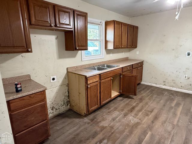 106 S 15th Avenue, Paragould, AR 72450