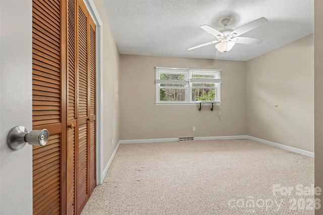 1388 Smith Farm Road, Lincolnton, NC 28092