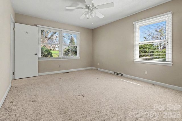 1388 Smith Farm Road, Lincolnton, NC 28092