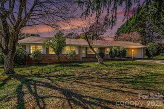 1388 Smith Farm Road, Lincolnton, NC 28092