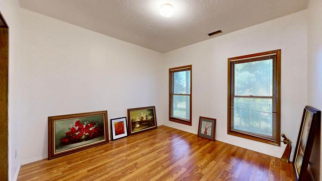 30 Bennett Road, Los Lunas, NM 87031