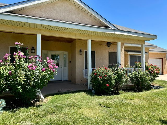 30 Bennett Road, Los Lunas, NM 87031