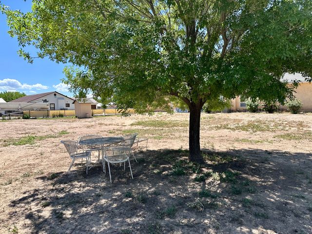 30 Bennett Road, Los Lunas, NM 87031