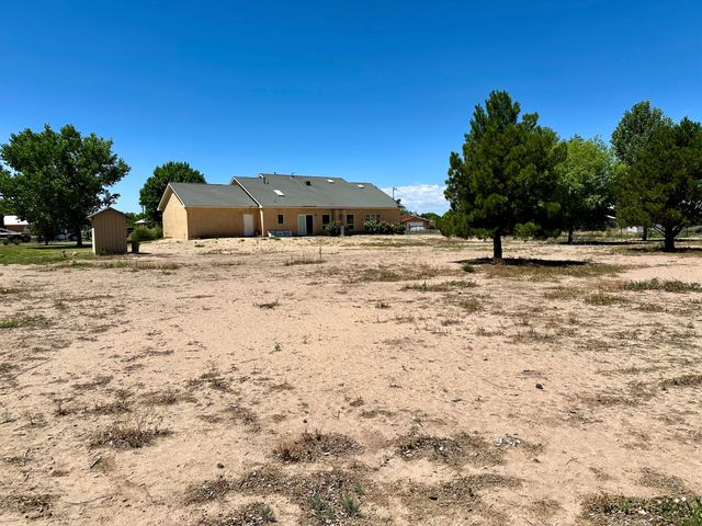 30 Bennett Road, Los Lunas, NM 87031