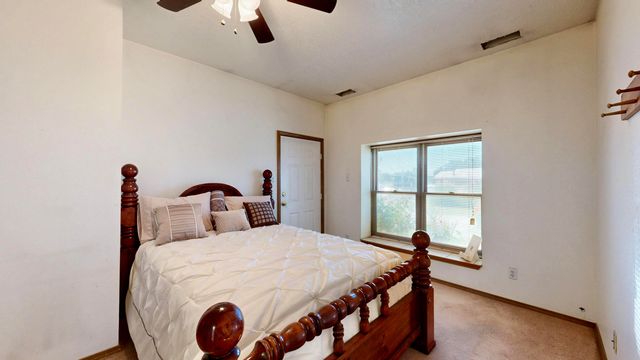 30 Bennett Road, Los Lunas, NM 87031