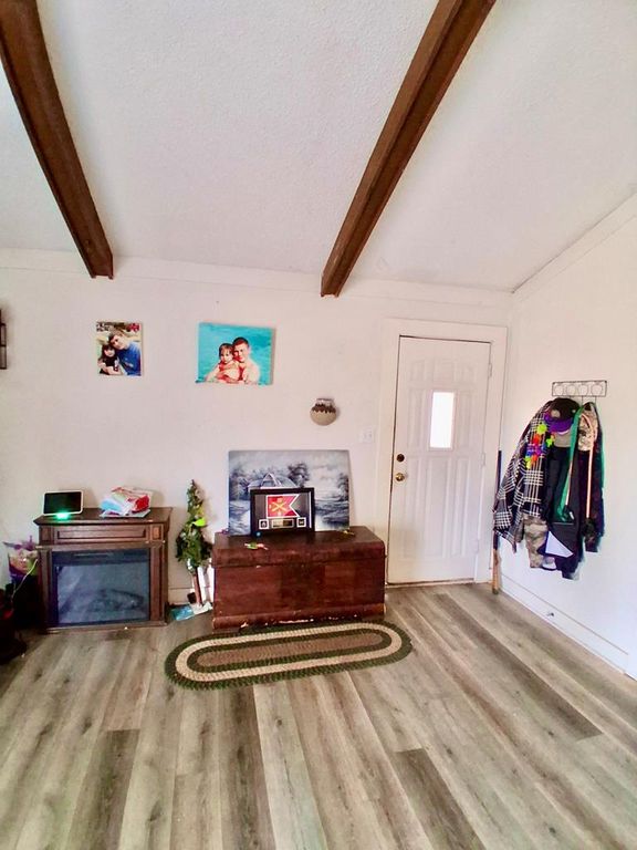 Image 28 of property listing at 911 N 6th St, Ballinger, TX 76821