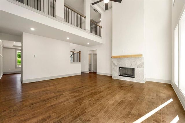 102 Cheval Court, Hoschton, GA 30548