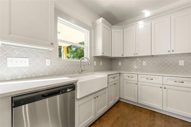 102 Cheval Court, Hoschton, GA 30548