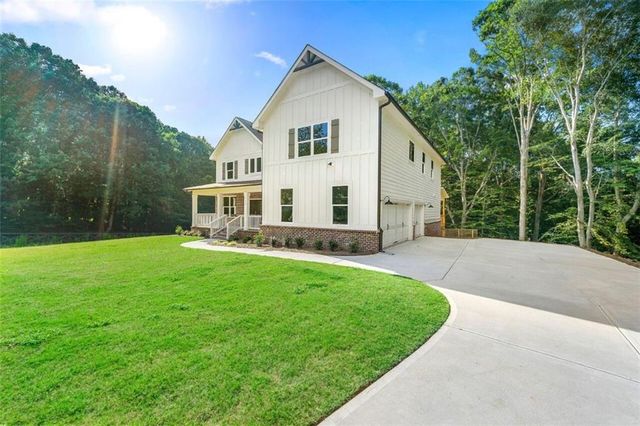 102 Cheval Court, Hoschton, GA 30548