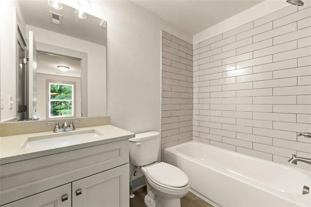 102 Cheval Court, Hoschton, GA 30548