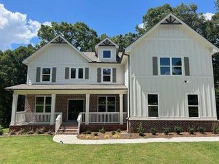 102 Cheval Court, Hoschton, GA 30548