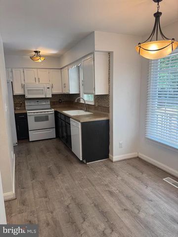 10507 COBBLESTONE DR, Spotsylvania, VA 22553