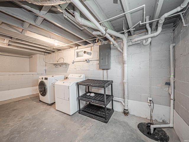 2623 Edgewood Drive, Evansville, IN 47712