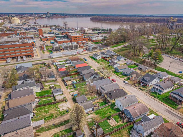 2623 Edgewood Drive, Evansville, IN 47712