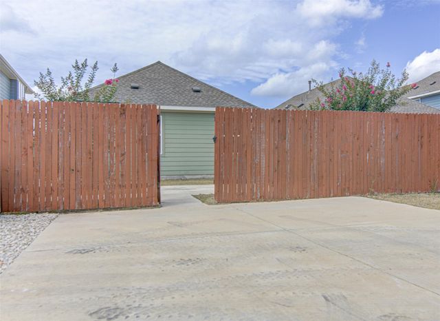 120 Witchhazel WAY, San Marcos, TX 78666