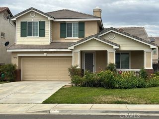 33 Nutwood Avenue, Beaumont, CA 92223