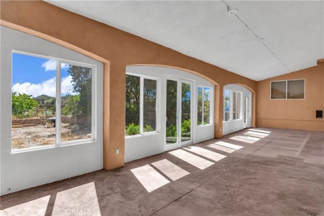 10234 Clover Drive, Oak Hills, CA 92344