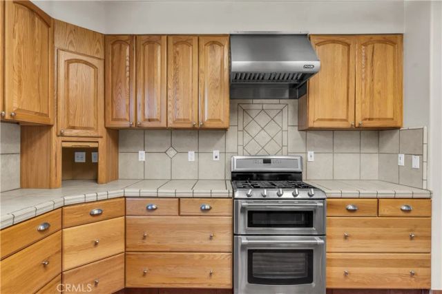 10234 Clover Drive, Oak Hills, CA 92344