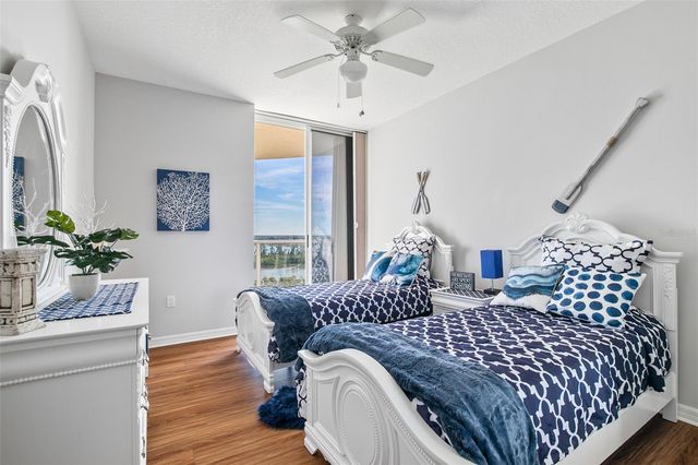 1800 BENJAMIN FRANKLIN DRIVE B1007, Sarasota, FL 34236